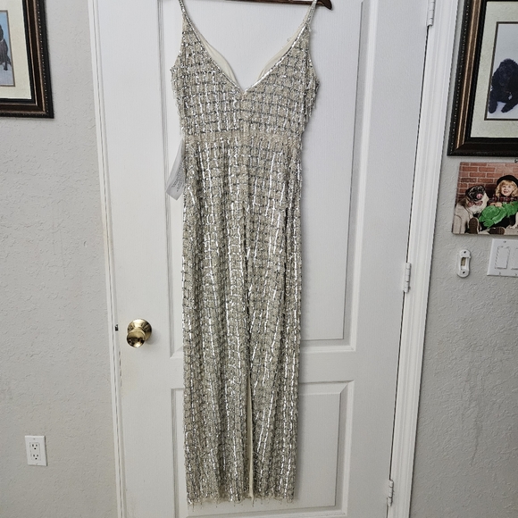 MAC DUGGAL NUDE SLEEVELESS HIGH NECK BEADED MIDI SHEATH DRESS 8 NWOT - Picture 6 of 13